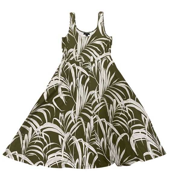 Alfani Dresses & Skirts - Alfani Green and White Floral‎ Midi Dress Size Medium